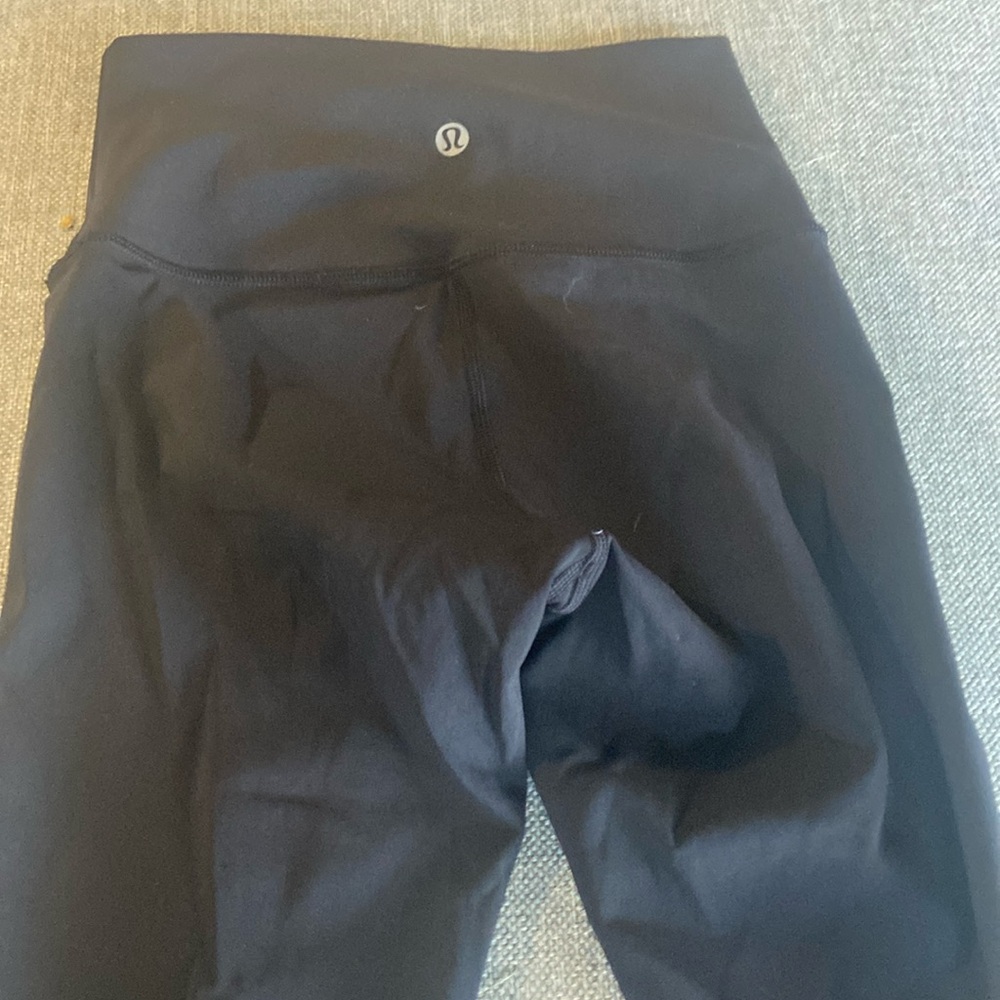 Lululemon crop legging size 4